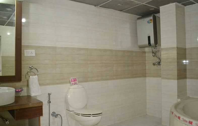 The Royal Grand, Manali 4